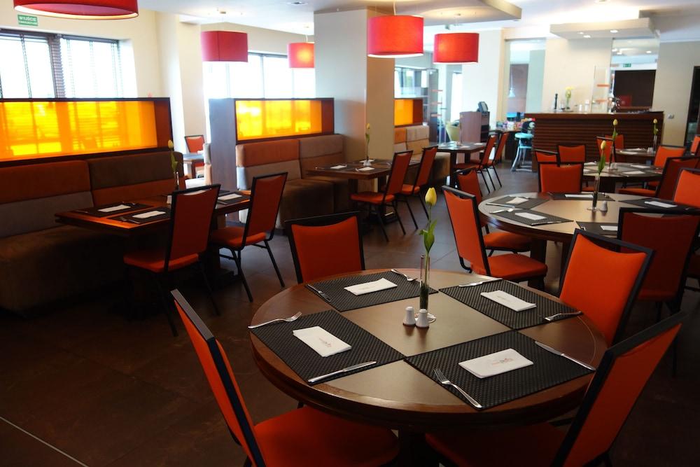 Desilva Inn Katowice Airport بيجوفيتسا المظهر الخارجي الصورة
